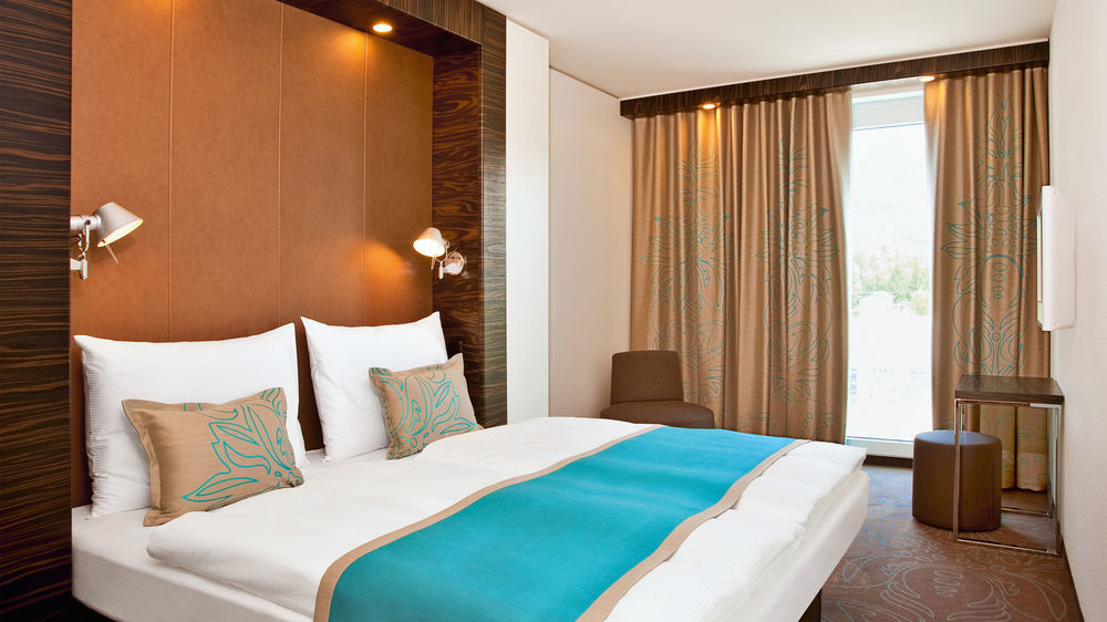 Motel One Munchen-Garching Garching bei Muenchen Ngoại thất bức ảnh